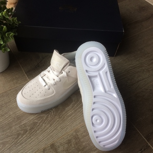 NWT Nike Air Force 1 Sage Low LX Phantom - Picture 8 of 8